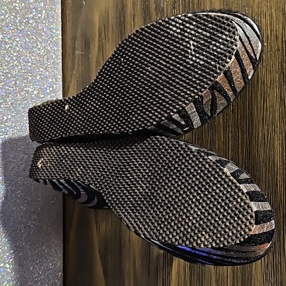 Baby Phat wedge sandles - Picture 3 of 3